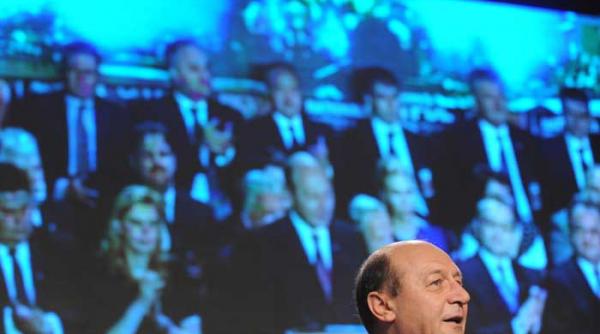 pdl scoate constitutia de la naftalina