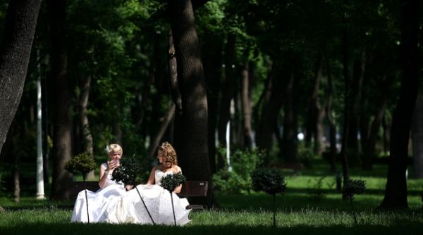 bucurestiul ar putea intra in guinness book si cu cea mai lunga trena de rochie de mireasa