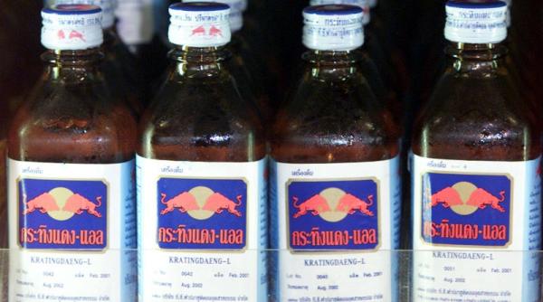 inventatorul red bull a murit