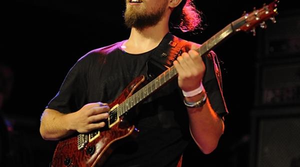 white walls apocalyptica