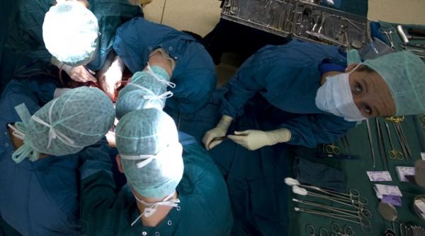 centrul de chirurgie generala si transplant hepatic dan setlacec transplant hepatic dublu efectuat in premiera de profesorul doctor irinel popescu