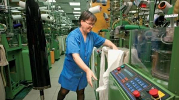 comisia nationala de prognoza pib ul va creste cu 1 7 la suta iar inflatia va fi de 3 5 la suta in 2012 vezi toate estimarile cnp