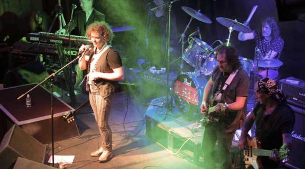 concertul t rex eveniment caritabil