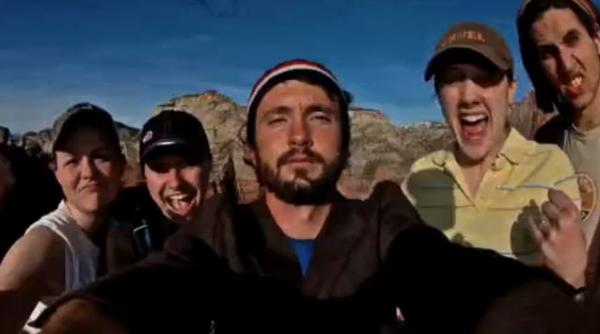 video ghidul autostopistului in sua in 2 minute