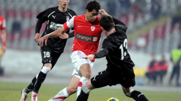 dinamo cere oficial arbitri straini pana la finalul sezonului