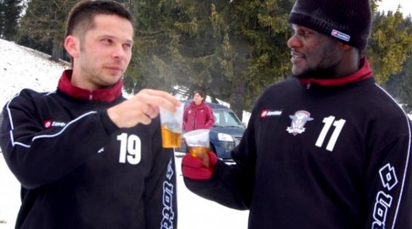 ne prapadim de ras cu fotbalul nostru intamplari nestiute personaje de poveste scene amuzante