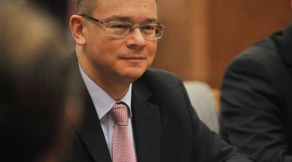 premierul ungureanu a parasit suparat sedinta coalitiei acuzand puterea de presiuni politice pentru bani