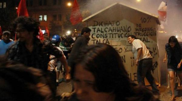 un cutremur puternic a zguduit chile peste 7 000 de persoane au fost evacuate