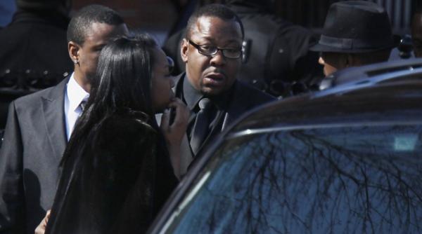 bobby brown fostul sot al cantaretei whitney houston a fost arestat