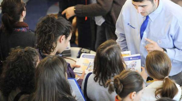 ins rata somajului a fost in crestere in ultimul trimestru din 2011 ajungand la 7 7 la suta