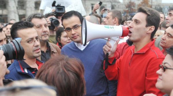 delir portocaliu senatorul pdl alexandru mocanu vicepresedintele comisiei sie vrea capetele lui ciutacu si badea pentru ca l au jignit pe ponta