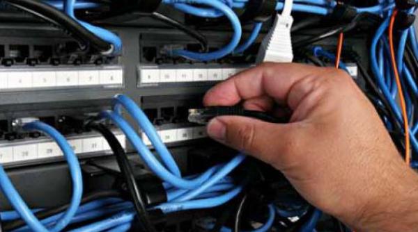 dispozitiv de interceptare descoperit intr un birou al casei de pensii brasov