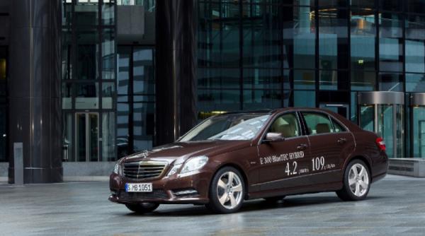 e300 hybrid cea mai eficienta ma ina de lux