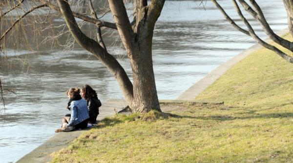 temperaturile nu trec de 20 de grade in urmatoarele zile vezi prognoza meteo pentru weekend