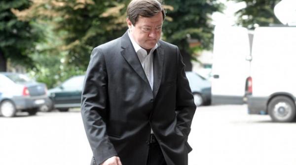 aproape toti primarii din caras severin il urmeaza pe frunzaverde 38 de edili pleaca din pdl