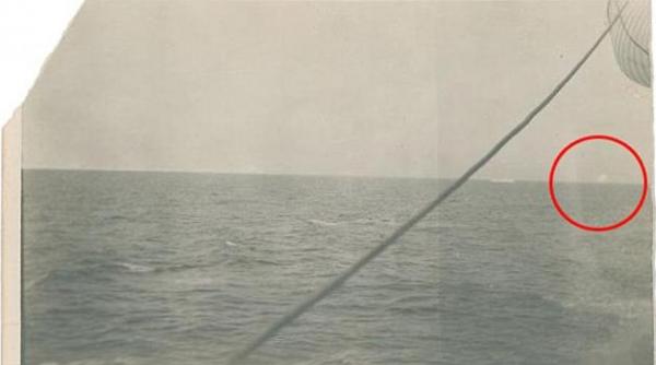 fotografie document vezi aisbergul care a scufundat titanicul