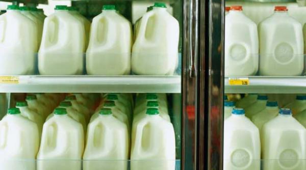 laptele de vaca poate provoca alergii copiilor sub 2 ani