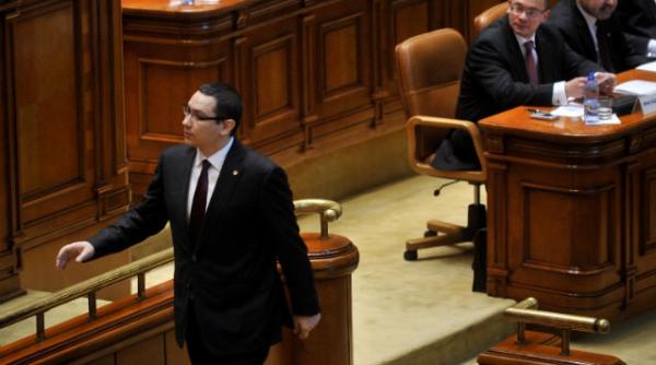 victor ponta ii da replica premierului ungureanu este de zece ori mai arogant decat adrian nastase