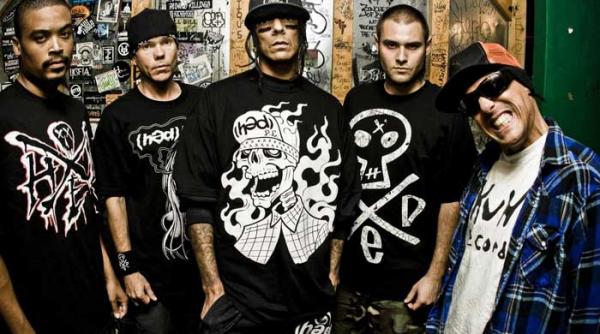 hed p e din sua live in jukebox venue