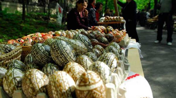 sarbatoarea florilor la muzeul satului
