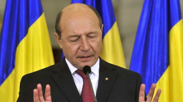 basescu dispus sa demisioneze in schimbul revizuirii constitutiei