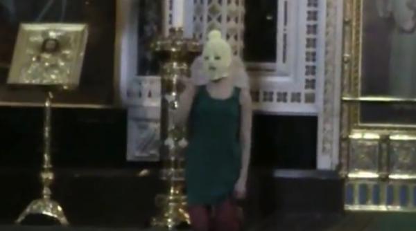 biserica ortodoxa rusa criticata de amnesty international pentru felul in care a afurisit trupa punk pussy riot video