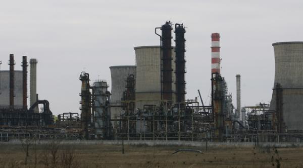 explozie la rafinaria brazi sase oameni au fost raniti