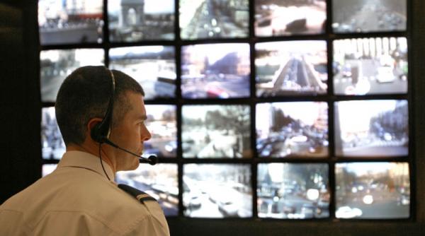 un afacerist grec arestat pentru ca a tepuit serviciile secrete elene