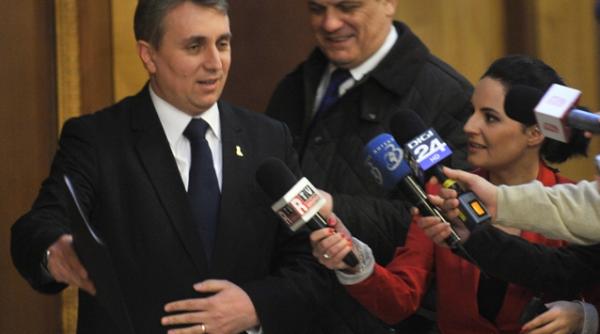 ambasadorul canadei si ministrul economiei sunt la guvern pentru a clarifica problema cupru min