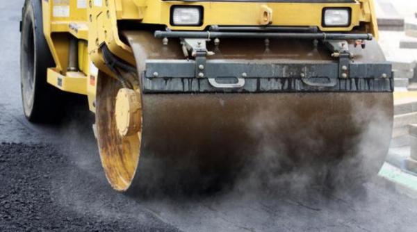 regii asfaltului sub ancheta consiliul concurentei a declansat trei investigatii privind trucarea unor licitatii pentru drumuri