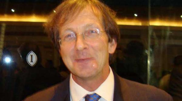 scandalul neacreditarii ambasadorului olandez la bucuresti ia proportii ambasada olandei din respect pentru presedinte nu comentam