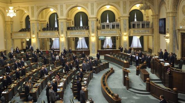 senatorii secasan pdl si magureanu unpr demisioneaza puterea si opozitia la egalitate in senat