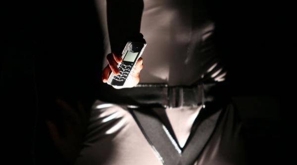 sua vrea sa blocheze celularele furate