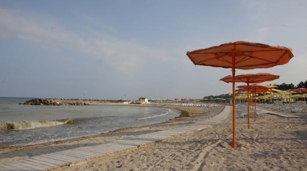 autoritatile constantene anunta ca plajele au fost curatate in asteptarea turistilor