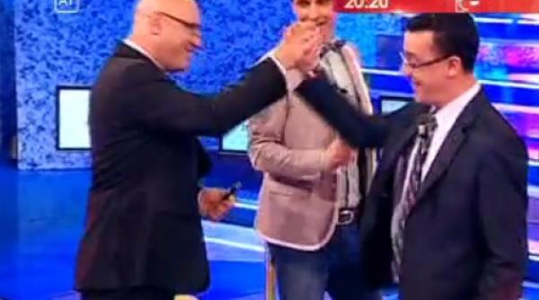 ciutacu si schnecker fac echipa impotriva a 50 de blonde in aceasta seara de la 20 20 la antena 1