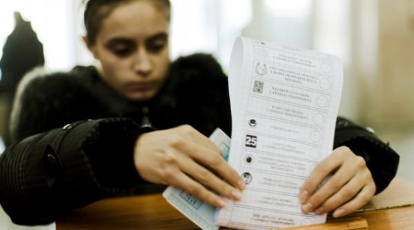 comisia de cod electoral a adoptat prin consens propunerea de vot uninominal mixt