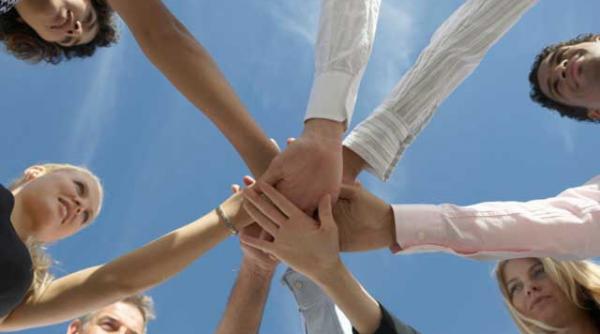 munca in echipa l a facut pe om mai destept