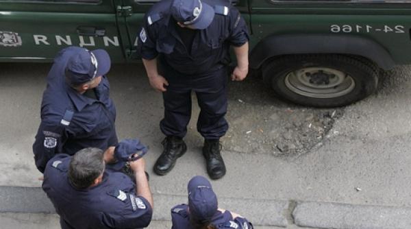 jaf armat in bulgaria cinci mascati au pradat o masina blindata si au fugit cu un milion de euro