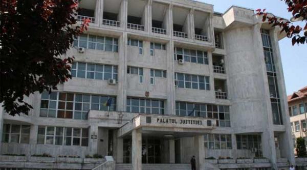 cand doi procurori se cearta castiga vinovatul mortul ramane mort vinovatul asteapta competenta