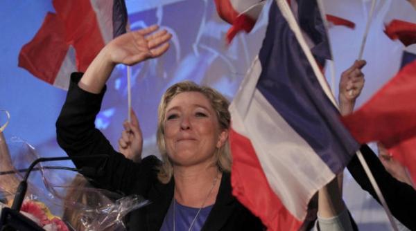 extrema dreapta isi face campanie prin contestarea dreptului la munca pentru romani in hexagon