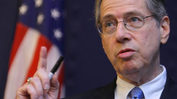 mesajul ingrijorat al ambasadorului sua pentru guvernul roman este extrem de important ca procesul de privatizare sa continue