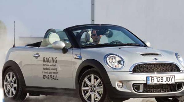 mini roadster intra in romania