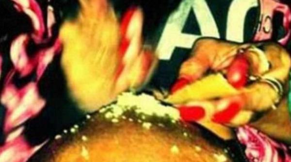 rihanna socheaza din nou o fotografie postata de artista pe twitter a starnit mii de controverse