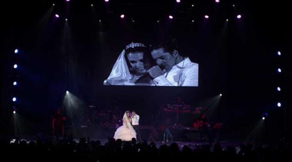 david bisbal a pupat drapelul romaniei