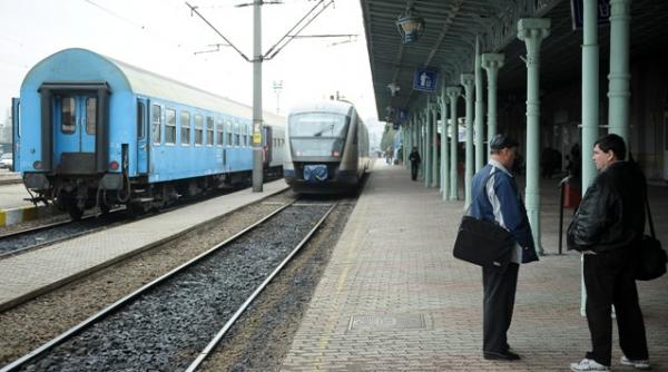 mai multe trenuri au intarzieri intre 20 si 60 de minute din cauza furtului componentelor feroviare