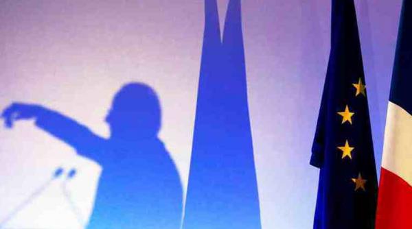 primul sondaj pentru batalia decisiva sarkozy hollande indica schimbarea presedintelui in franta