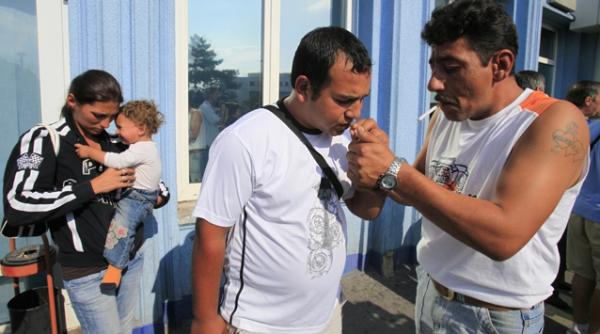 un tigan din romania a castigat lupta cu o localitate franceza cersetoria nu va fi interzisa in la madeleine