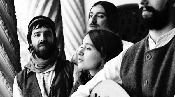 arheologie muzicala de trei parale