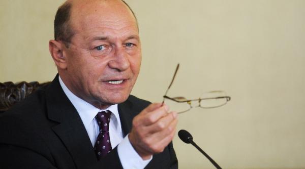 basescu catre delegatia fmi este dificil sa ramanem pe drumul corect in an electoral