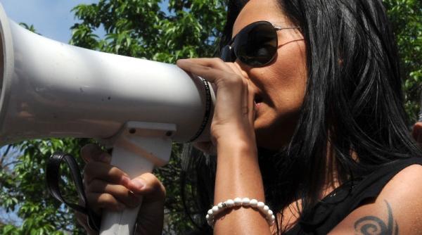 oana zavoranu spune ca a avortat din cauza blestemului soacrei as fi vrut sa am puterea sa ma sinucid ca sa nu mai suport toate jignirile